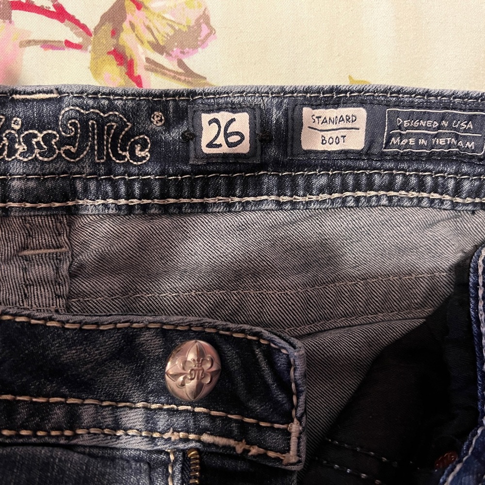 Miss Me boot cut distressed jeans in excellent condition. - Picture 5 of 7